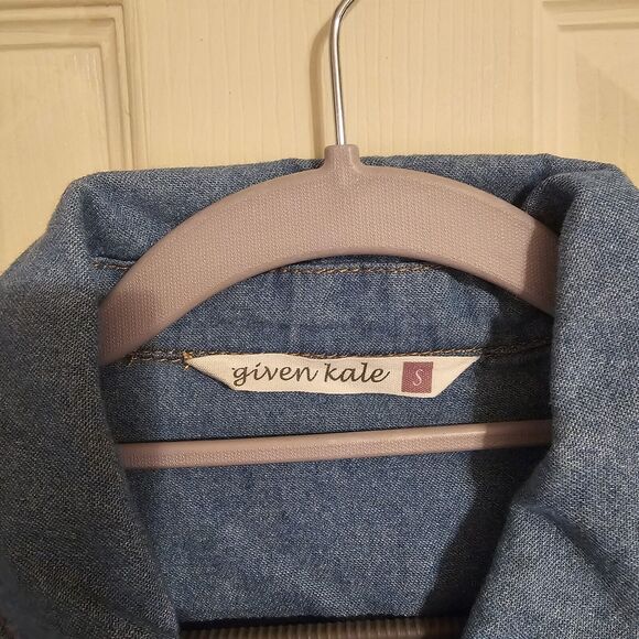 NWT Women Sz Small Given Kale Blue Light denim jean dress metal rhineston belted - Picture 3 of 11